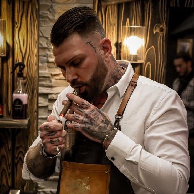 Barber Island – Konstantin, Master Barber Peguera Mallorca